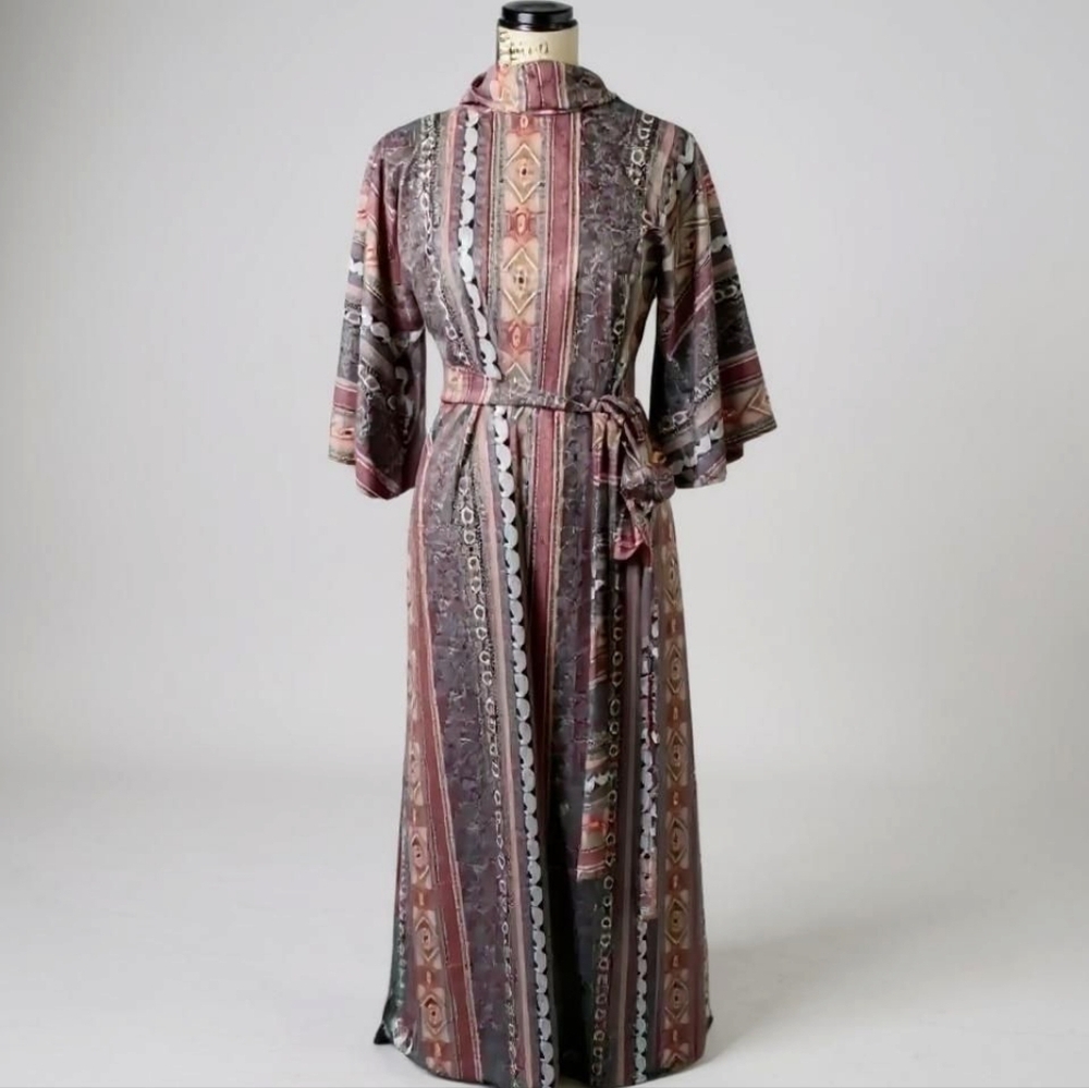 Vintage 70s Handmade Pashmina print dress. With pockets - Picture 1 of 8